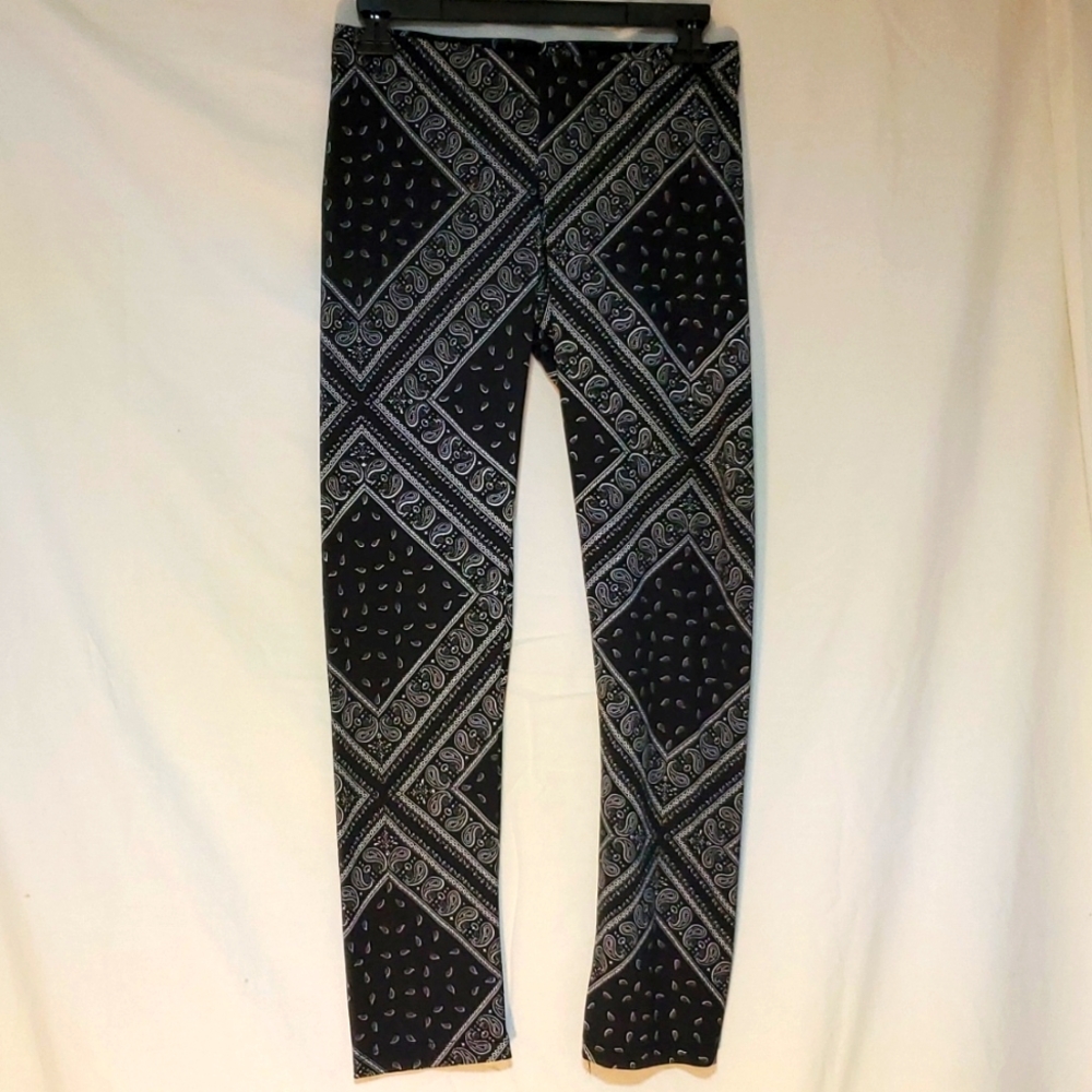 Sweet, Size L, Soft Black/Paisley Leggings